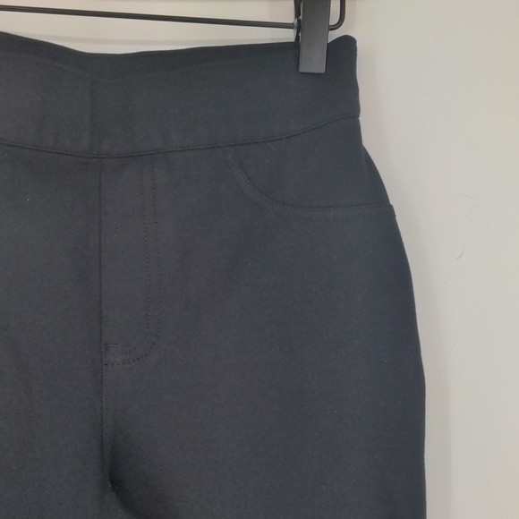 Spanx Black Women's Cropped Pull On Legging Pant Size Medium - Picture 3 of 16